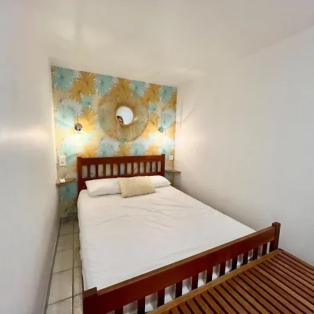 Beautiful Villa, Quiet Sea View With Pool Willa